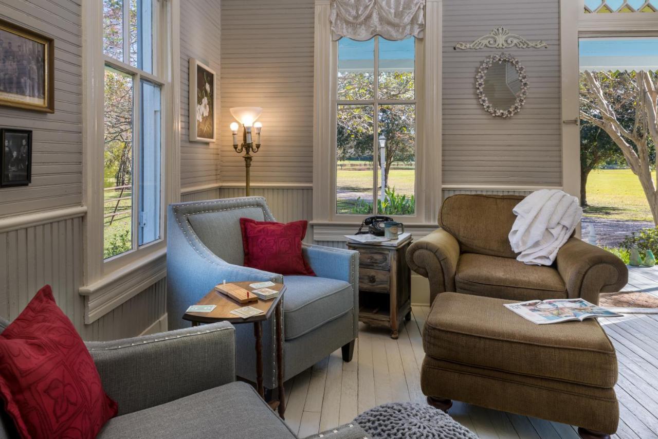 Maison D'Memoire Bed & Breakfast Cottages Rayne Exterior foto