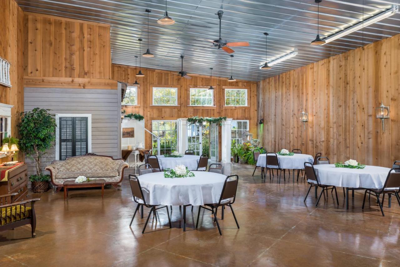 Maison D'Memoire Bed & Breakfast Cottages Rayne Exterior foto